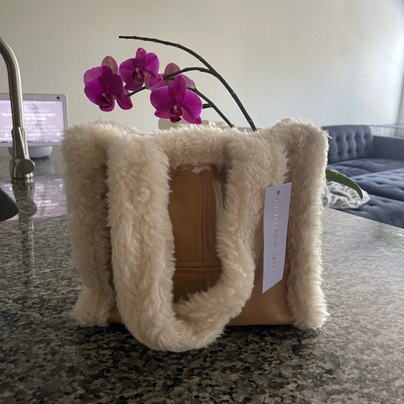 Madden Girl Sherpa Purse NWT - Picture 1 of 5
